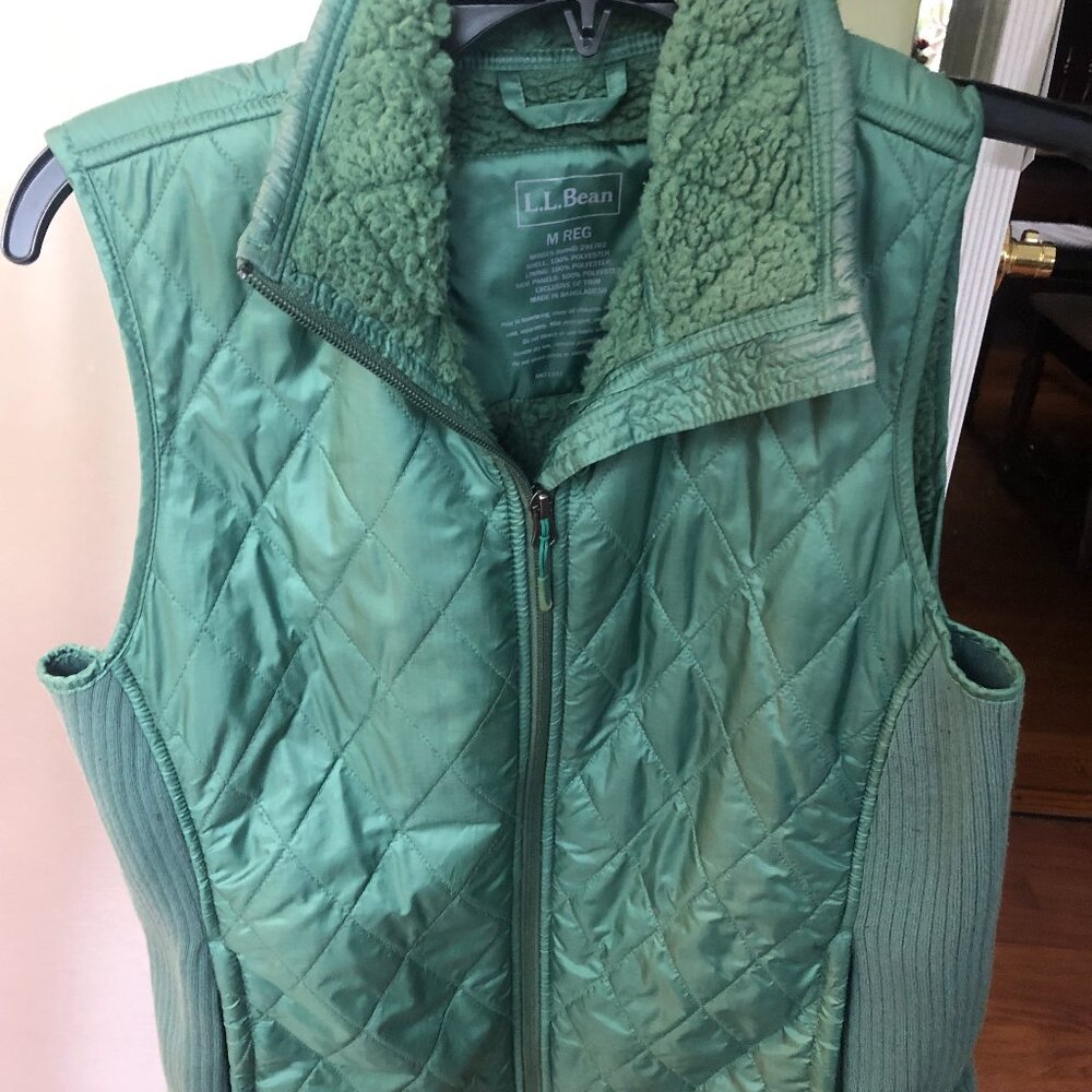 LL Bean Vest Women's M Green Full Zip Quilted Fleece Thinsulate Insulated